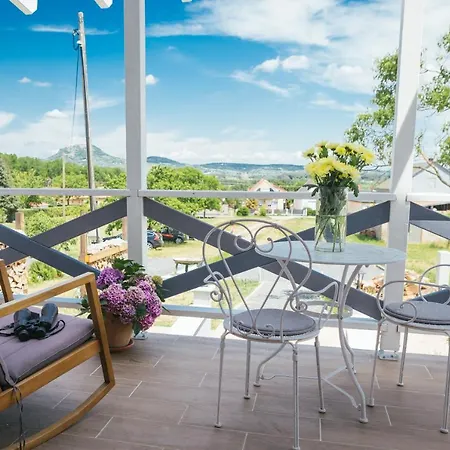 בית נופש Dandelion Vendeghazak